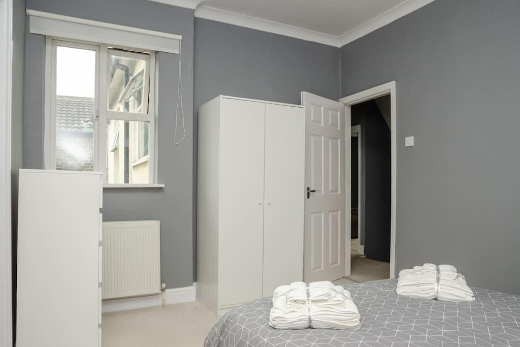 Peaceful & Spacious Family Home In Eastbourne! Luaran gambar
