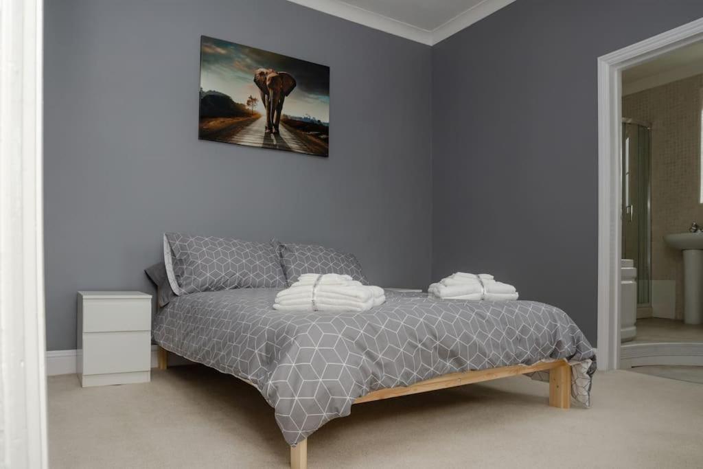 Peaceful & Spacious Family Home In Eastbourne! Luaran gambar