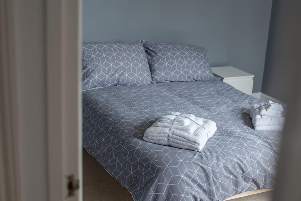 Peaceful & Spacious Family Home In Eastbourne! Luaran gambar